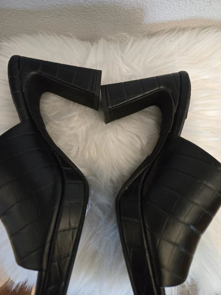 Jeffrey Campbell Women’s Sz 7 Black Leather Caviar Platform Slide  Ret $139.95