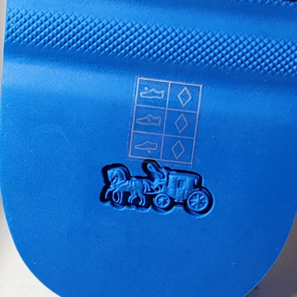 Coach New York Women's  Flip Flop Sandals Stripe Print Red White Blue Size 8 NWT