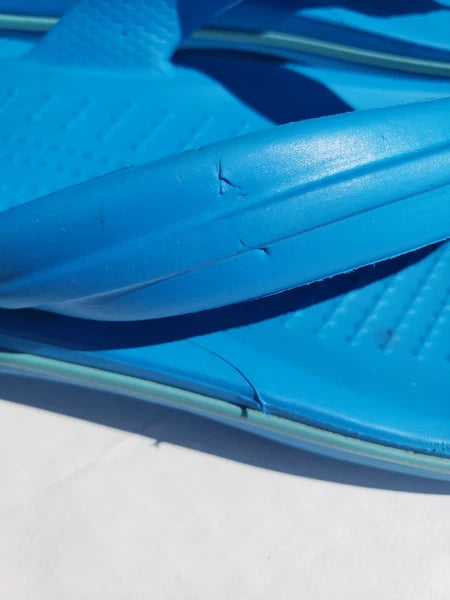 Crocs Iconic Women's Size 11 Comfort Flip Flop Style Sandal Teal Blue Thong