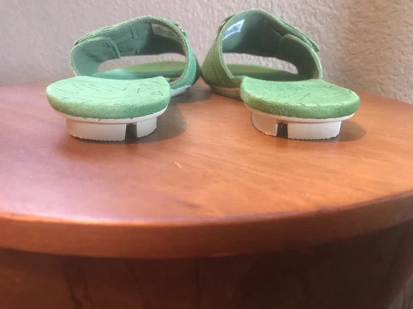 Rare New W/out Box Timberland Slide Sandals Womens Sz 9 Green Suede Adjustable