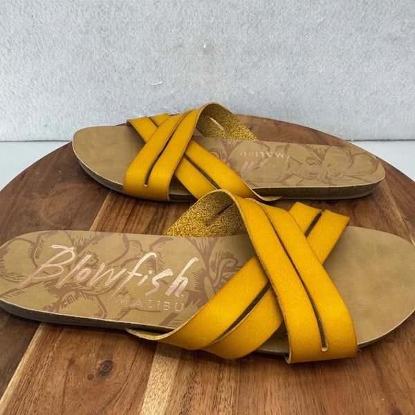 Blowfish Malibu Yellow Criss Cross Sandals Slides Comfort Casual Size 10