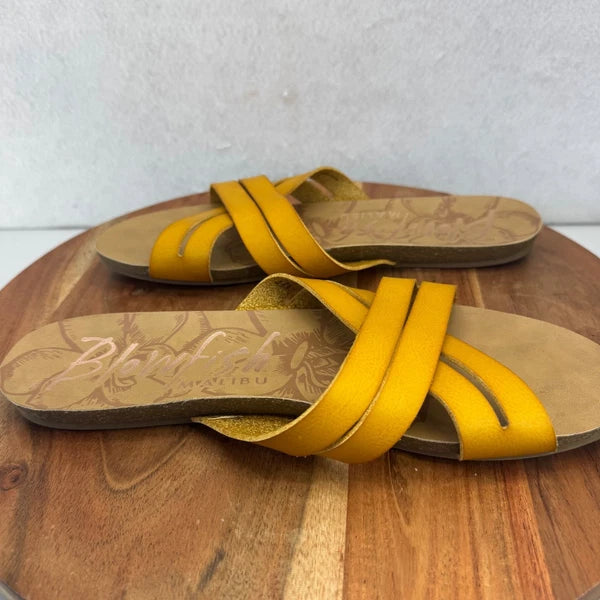 Blowfish Malibu Yellow Criss Cross Sandals Slides Comfort Casual Size 10