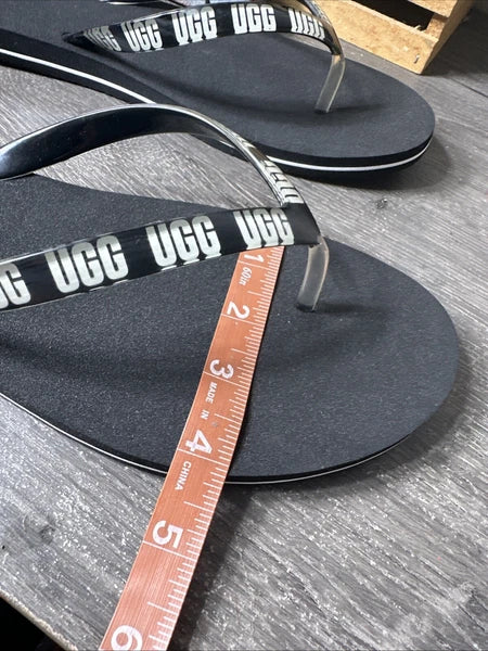 UGG Simi Damen Black/White Bold Logo Graphic Thong Flat Flip Flops 11 NWOT $49