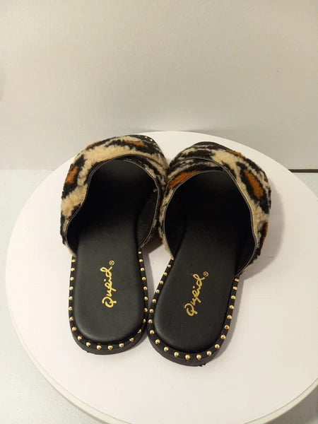 Qupid Karzen 36  Style Woman Leopard Sandals  various Size available