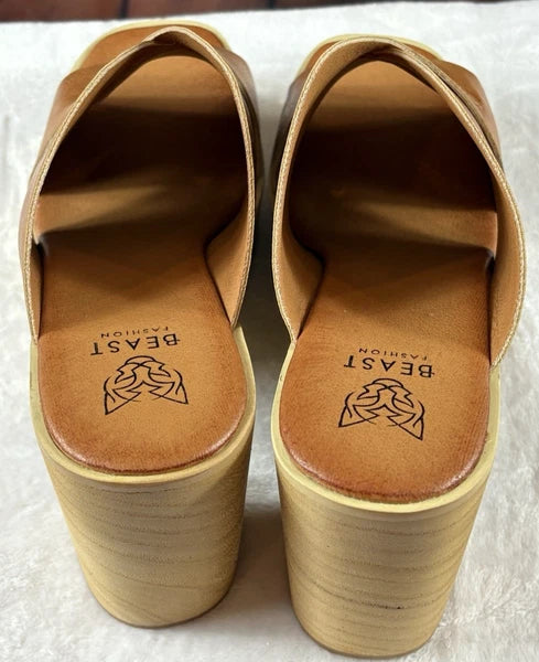Beast Fashion Vicente 09 Criss Cross Slide Heeled Wooden Platform Sandal Sz 8.5
