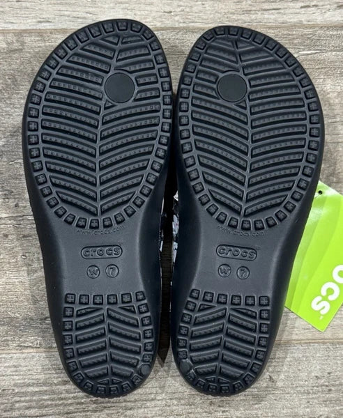 NEW CROCS W7 KADEE II TROPICAL FLORAL / BLACK FLIP.  RELAXED FIT. STYLE 205635