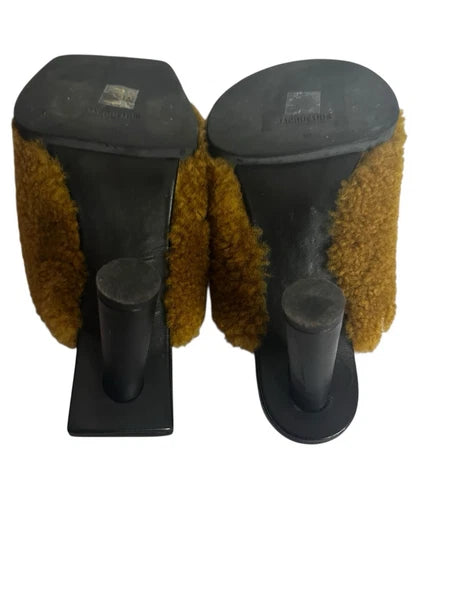 Jacquemus Les Mules Carre Rond Khaki Lambswool Shearling Heel Sandal Designer 39