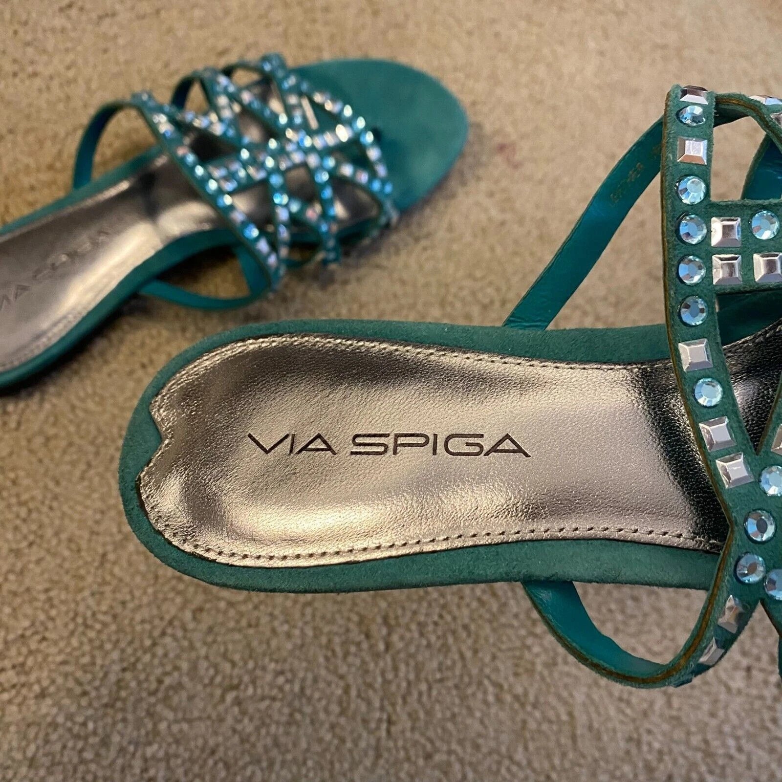 VIA SPIGA DUSTIN Green Suede Jeweled Designer Fashion Thongs Sandals 7.5/ $155
