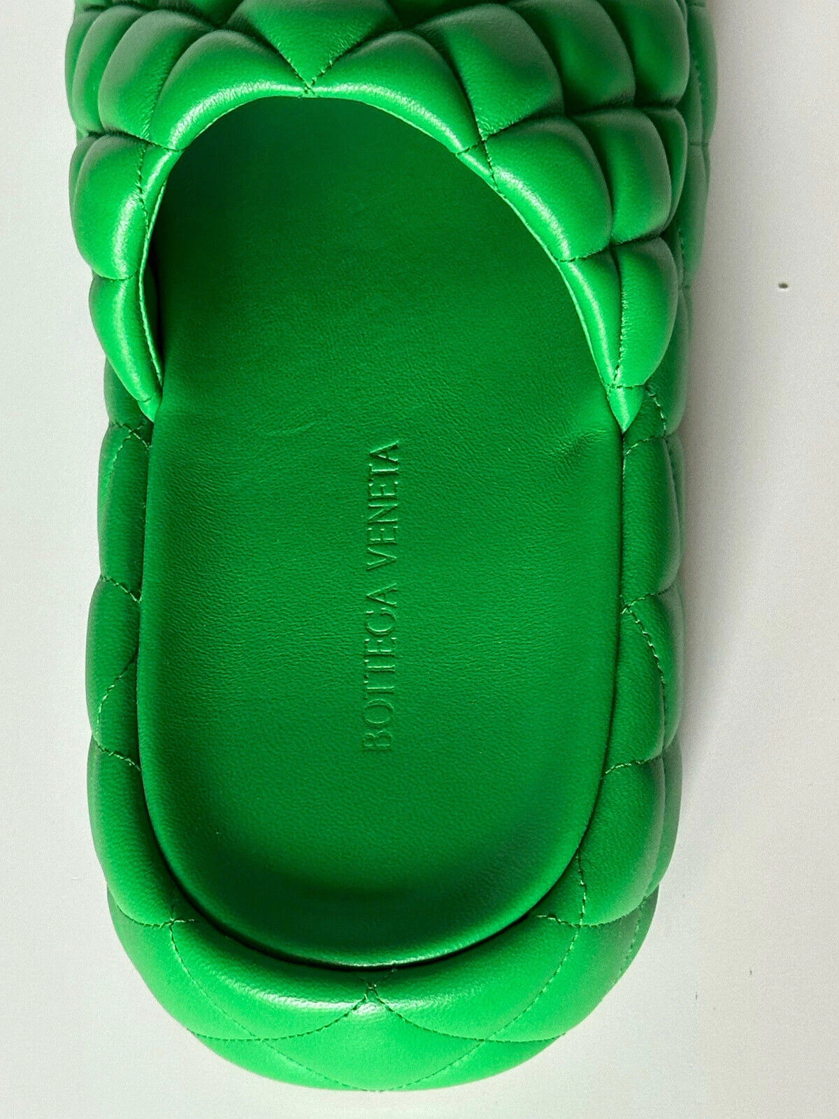 NIB $1450 Bottega Veneta Green Quilted Leather Padded Sandals 10 US 708885 IT