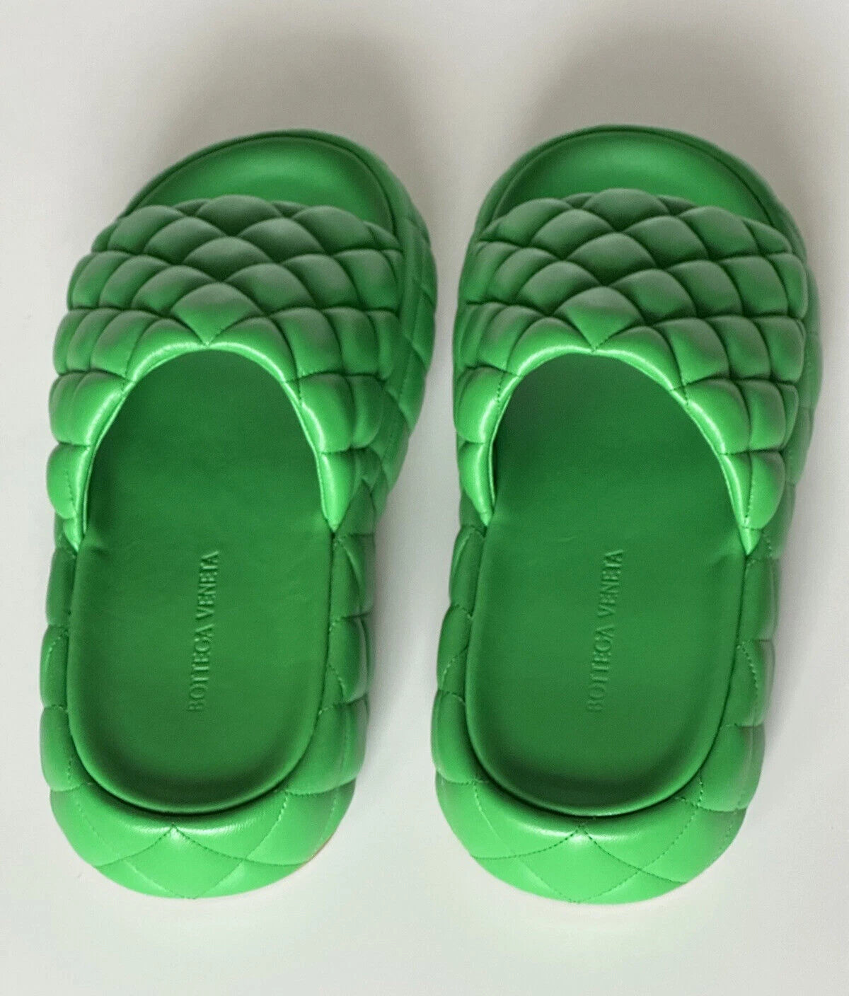 NIB $1450 Bottega Veneta Green Quilted Leather Padded Sandals 10 US 708885 IT