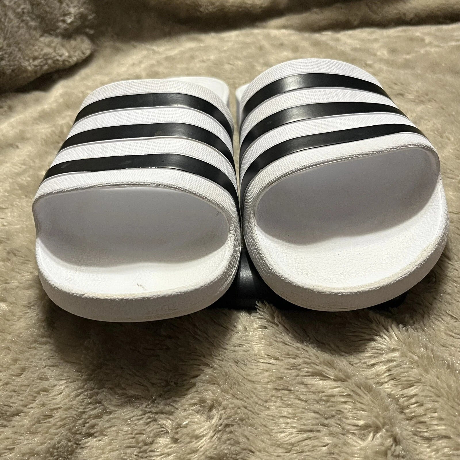 Adidas Adilette Aqua Slides Sandals White/Black Waterproof  - Womens Size 10 VGC