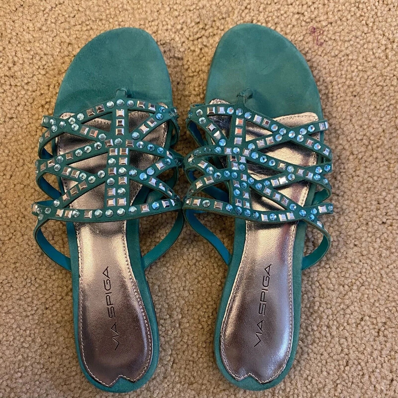 VIA SPIGA DUSTIN Green Suede Jeweled Designer Fashion Thongs Sandals 7.5/ $155
