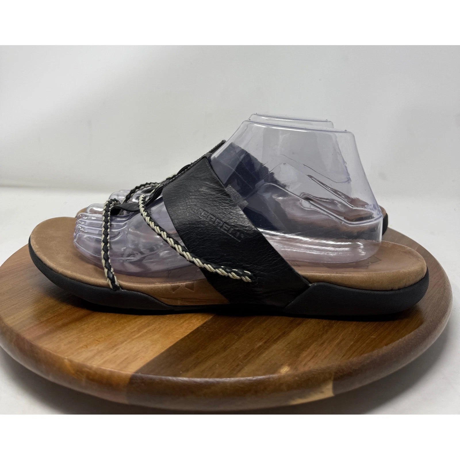Merrell Amber Black Leather Braided Strap Sandals Women's US 10 Thong