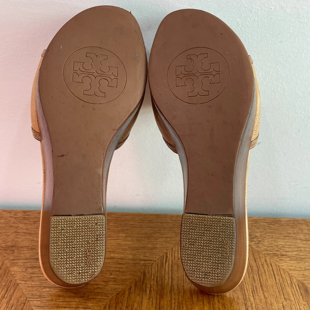 Tory Burch Sandals Womens 7.5 Tan Leather Selma Gold Logo Hi Wedge Slide Slip On