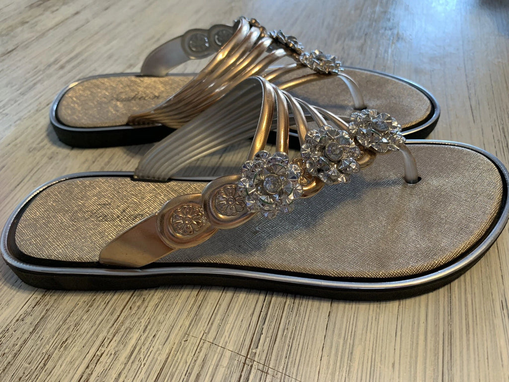Summer Bling Sandles Flip Flops Womens Size 7.5  Sz EUR 40 Gold Silver Black