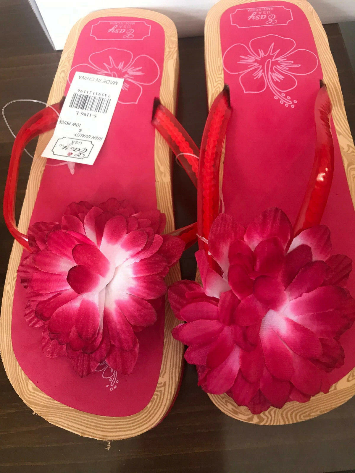 Women Sandals, NEW, Nice Color, Fashionable style with flower