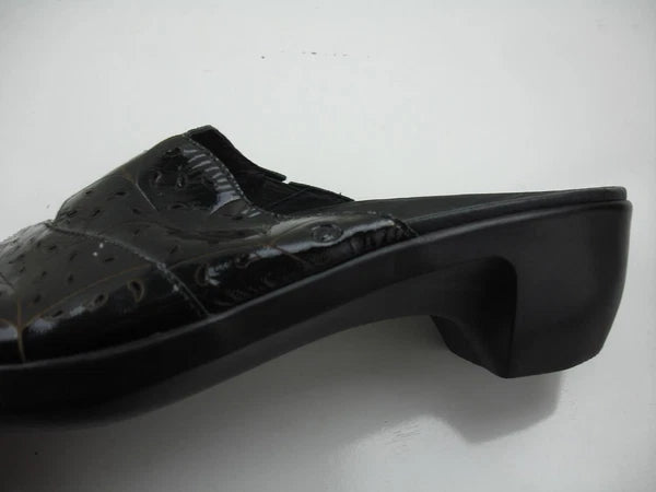 Women's 10 B M Aravon Petra Black Patent Leather Sandals Open Toe Slide Slip-On