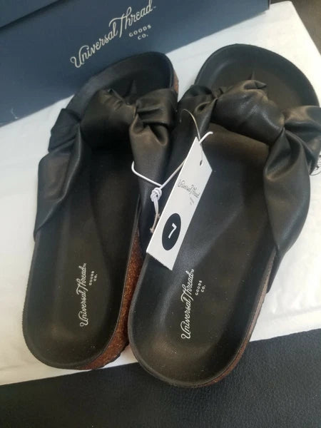 Women Sandals Size 7, NWT, black, flip flop style