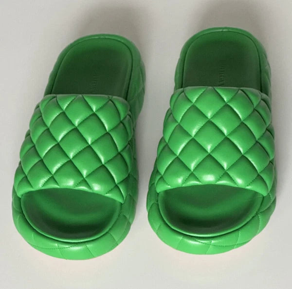 NIB $1450 Bottega Veneta Green Quilted Leather Padded Sandals 10 US 708885 IT