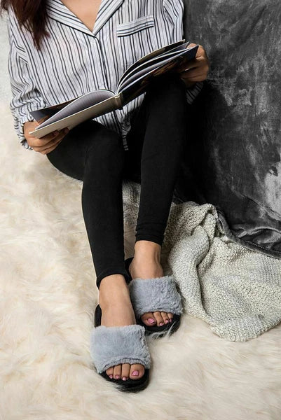 Aerusi Women Fashion Cozy Open Toe Slip-On Slippers Flat Indoor Bedroom Shoes