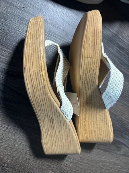 Women’s Italian Mila Paoli Fashion Flip Flops Size 8